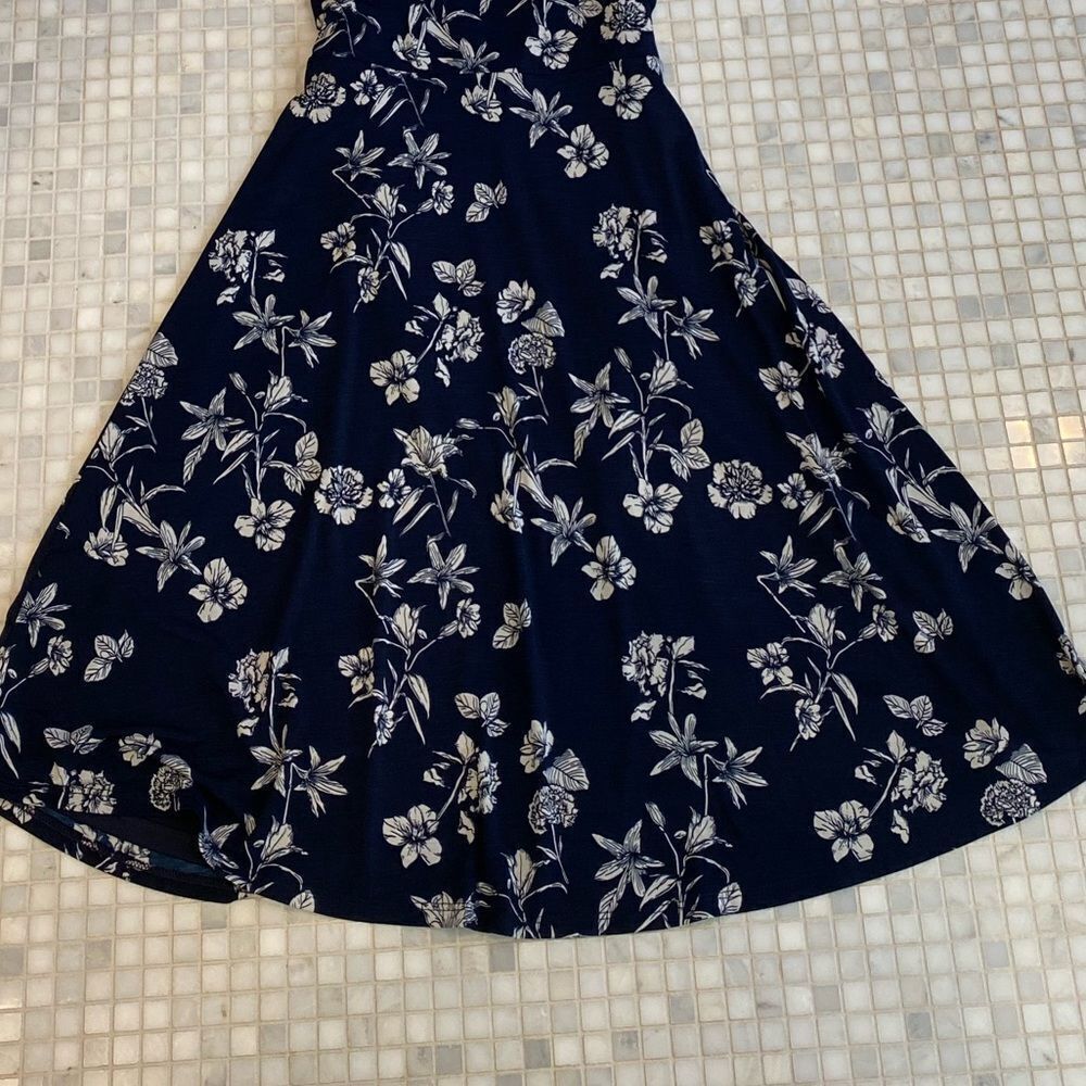 41 Hawthorn Faux Wrap Floral Dress NWT - Picture 2 of 9
